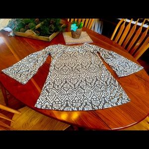 West loop, boho style knit blouse.